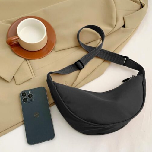 KEYRI 1 x Crossbody Moon Bag, Shoulder Bag in Half Moon Style, Durable Nylon Moon Bag Design for Daily Use, Travel, Hiking or Commuting, Versatile School Bag for Women – Bild 4