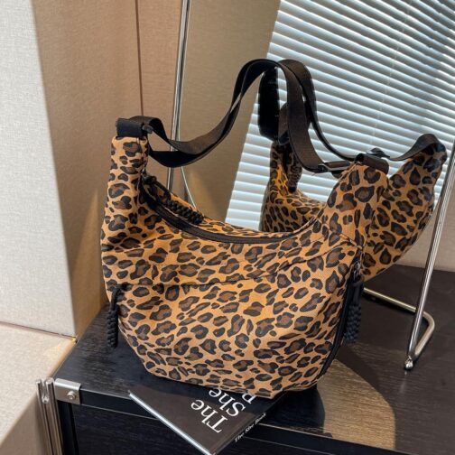 Women's Half Moon Shoulder Bag, Hobo Bag, Nylon Crossbody Bag, Women's Multiple Pockets, Shoulder Bag with Adjustable Shoulder Strap, Leopard/Solid Colour, Large Capacity for Travel, Work, Uni – Bild 4