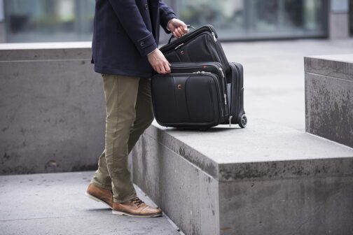 Wenger 600662 PATRIOT 17" 2-Piece Business Wheeled Laptop Briefcase , Padded laptop compartment with Matching 15.4" Laptop Case in Black {38 Litres} – Bild 6