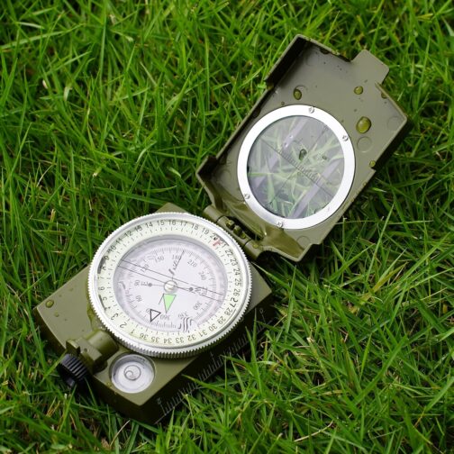 Outdoor Metal Compass with Sight Lens, Ruler, Multi-in-1 Tool and Whistles, Multifunctional Orienteering Compass for Map Reading, Navigation, Hiking, Adventure – Bild 8