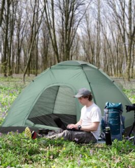 Outsunny Dome Tent for 2 People Lightweight, Stable Waterproof Family Tent with Door and Window Packing Bag, Hook, Camping Tent with 2000 mm Hydrostatic Head Tent for Camping, Travel, Trekking, Garden