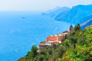 Mehr über den Artikel erfahren This Ancient Path Lets You Hike Above Italy’s Amalfi Coast (Epic!)