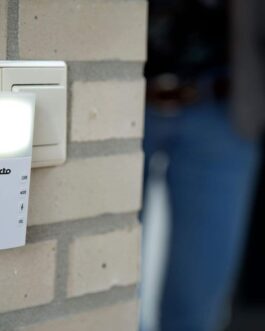 Alecto ADB-19 Wireless Doorbell – Wireless Doorbell with Flash Light – IP44 Waterproof – 30 m Range – 36 Melodies – White