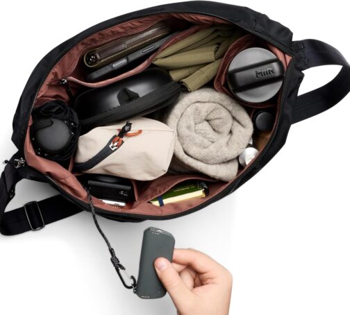 Bellroy Laneway Crescent Bag (12 Litre Slim Crescent Shoulder Bag with Interior and Exterior Pockets, Adjustable Strap and Surprising Storage) – Bild 2