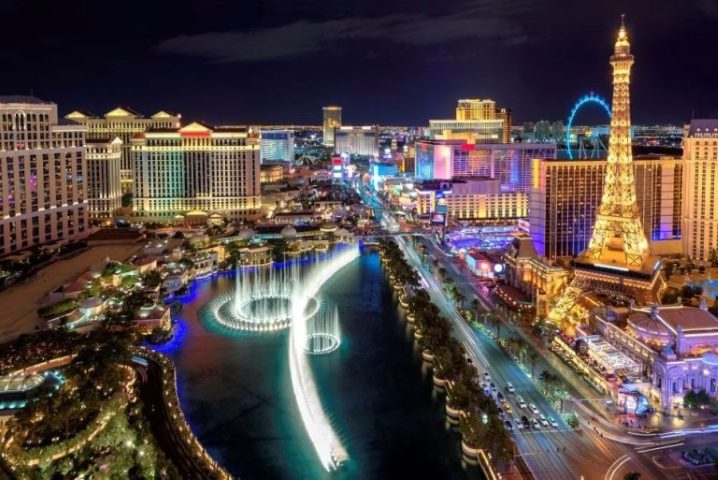 Du betrachtest gerade A Solo Female Traveller’s Guide to the Best Nightclubs in Las Vegas