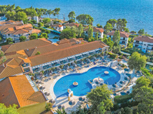 Buche jetzt deinen Traumurlaub im Acrotel Athena Pallas in  ➝ schon ab 942 €!