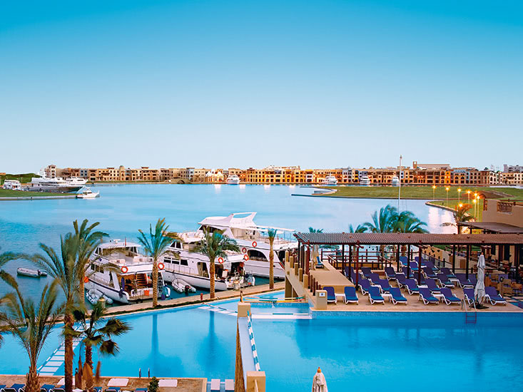 Buche jetzt deinen Traumurlaub im Hotel Marina Lodge at Port Ghalib in Ägypten