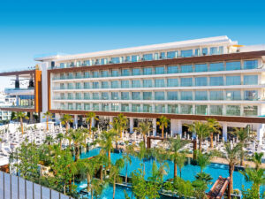 Buche jetzt deinen Traumurlaub im Amanti-MadeForTwo in  ➝ schon ab 1296 €!