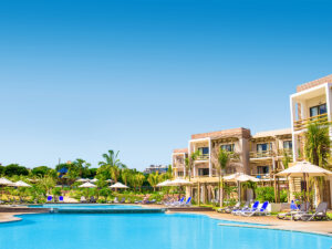 Buche jetzt deinen Traumurlaub im Anelia Resort & Spa in  ➝ schon ab 2182 €!