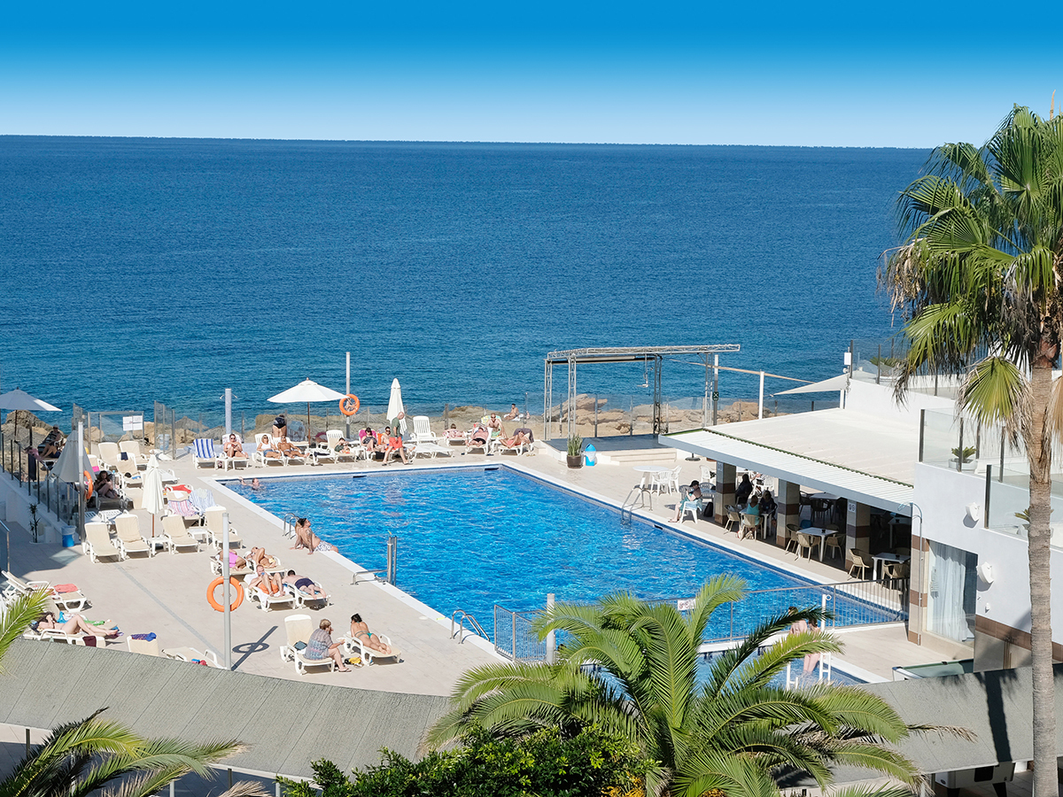 Buche jetzt deinen Traumurlaub im App.-Hotel Nereida in  ➝ schon ab 766 €!