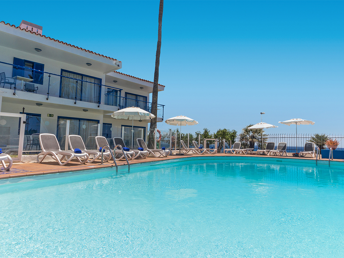 Buche jetzt deinen Traumurlaub im Appartements Los Caribe I in  ➝ schon ab 878 €!