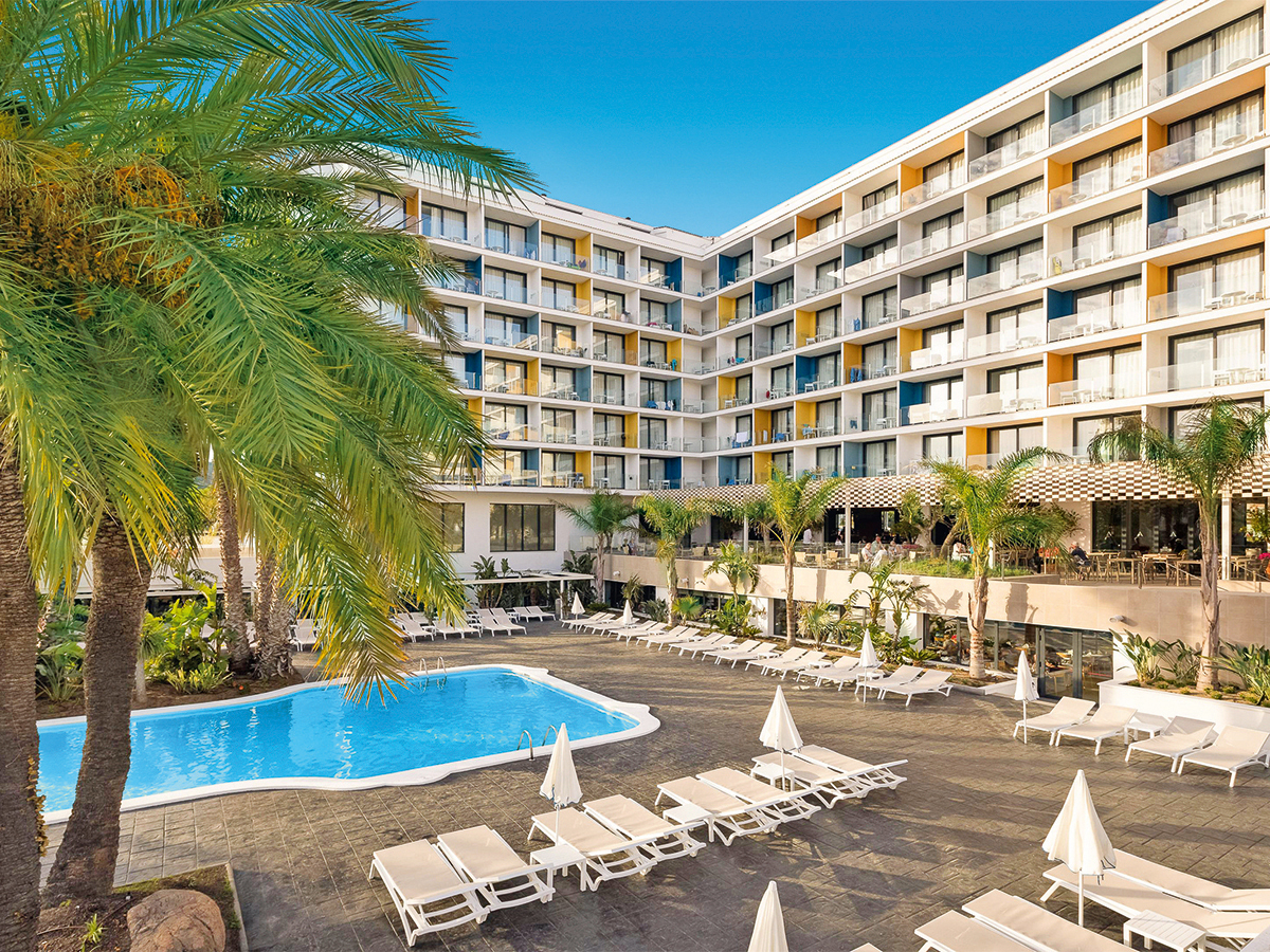 Buche jetzt deinen Traumurlaub im Aqua Hotel Silhouette & Spa in  ➝ schon ab 708 €!