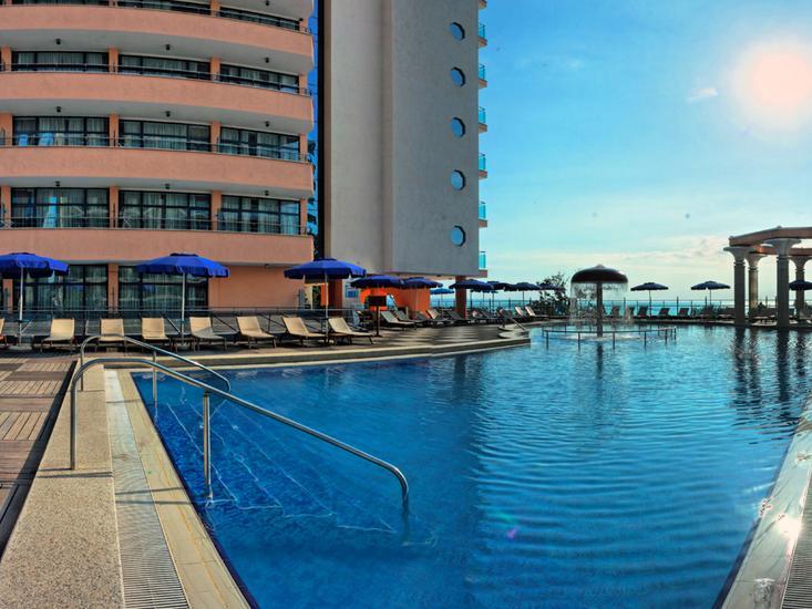 Buche jetzt deinen Traumurlaub im Astera in  ➝ schon ab 626 €!