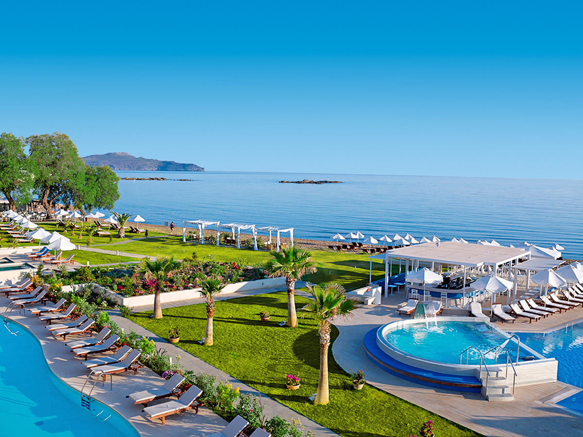 Buche jetzt deinen Traumurlaub im Atlantica Kalliston Resort in  ➝ schon ab 1439 €!