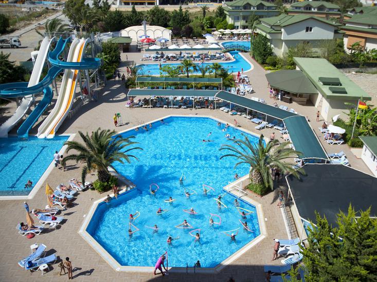 Buche jetzt deinen Traumurlaub im Aydinbey Gold Dreams in  ➝ schon ab 555 €!