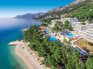 Buche jetzt deinen Traumurlaub im Bluesun Hotel Berulia in  ➝ schon ab 717 €!