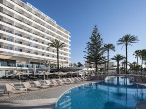 Buche jetzt deinen Traumurlaub im CM Playa Del Moro in  ➝ schon ab 970 €!