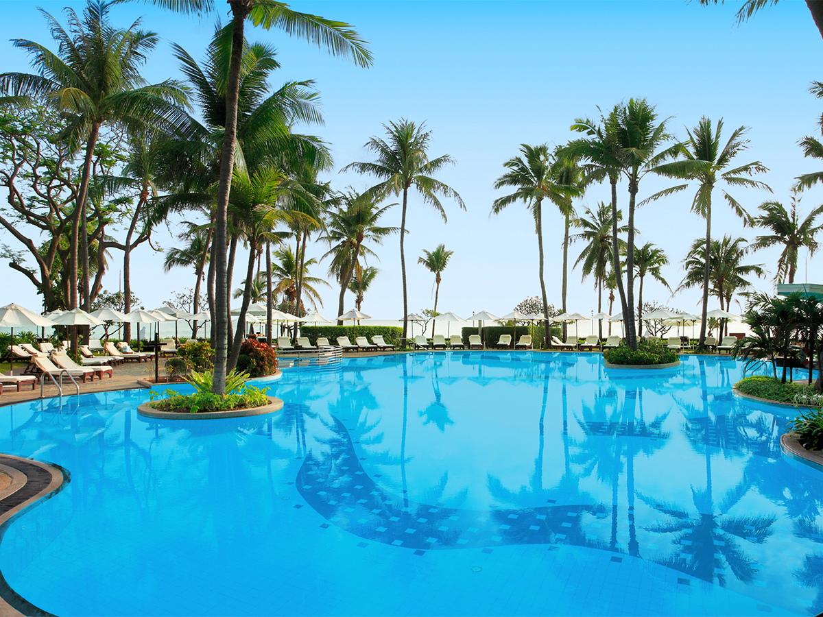 Buche jetzt deinen Traumurlaub im Centara Grand BeachResort & Villa |S|Hua Hin |E| in  ➝ schon ab 1995 €!
