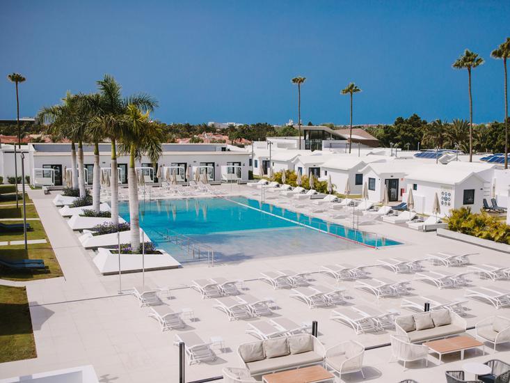 Buche jetzt deinen Traumurlaub im Club Maspalomas Suites in  ➝ schon ab 1044 €!