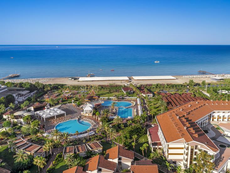 Buche jetzt deinen Traumurlaub im Club Turan Prince World in ➝ schon ab 1011 €!