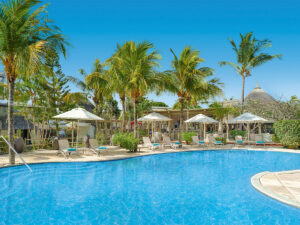 Buche jetzt deinen Traumurlaub im Coin de Mire Attitude in  ➝ schon ab 1616 €!