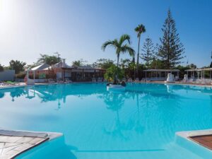 Buche jetzt deinen Traumurlaub im Cordial Sandy Golf in  ➝ schon ab 817 €!