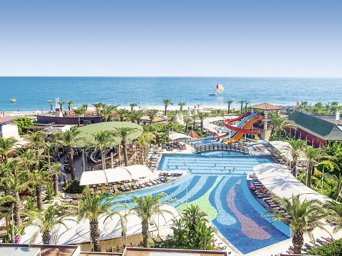 Buche jetzt deinen Traumurlaub im Crystal Family Resort & Spa Belek in  ➝ schon ab 1059 €!