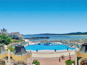 Buche jetzt deinen Traumurlaub im DUNI Hotel Marina Beach in  ➝ schon ab 746 €!