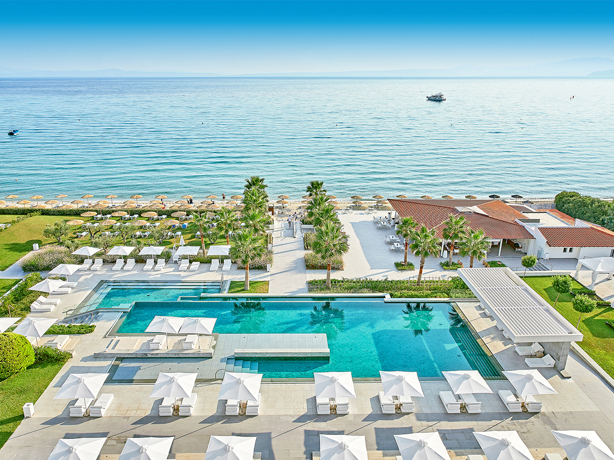 Buche jetzt deinen Traumurlaub im Domes Noruz Kassandra in  ➝ schon ab 1173 €!