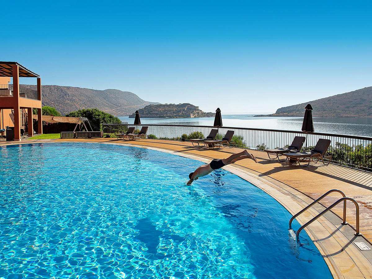 Buche jetzt deinen Traumurlaub im Domes of Elounda