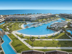 Buche jetzt deinen Traumurlaub im Euphoria Resort in  ➝ schon ab 1384 €!