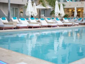 Buche jetzt deinen Traumurlaub im Glaros Beach Hotel in  ➝ schon ab 651 €!