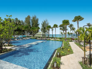 Buche jetzt deinen Traumurlaub im Grand Mercure Khao Lak Bangsak in  ➝ schon ab 1468 €!