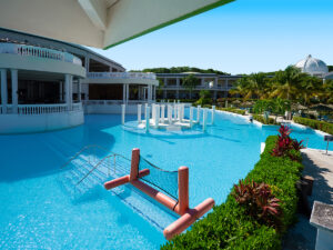 Buche jetzt deinen Traumurlaub im Grand Palladium Lady Hamilton Resort & Spa in  ➝ schon ab 2373 €!