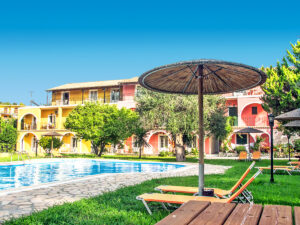 Buche jetzt deinen Traumurlaub im Adriolos Studios & Apartments in Griechenland