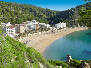 Buche jetzt deinen Traumurlaub im Grupotel Imperio Playa in  ➝ schon ab 761 €!