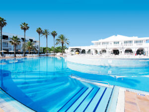 Buche jetzt deinen Traumurlaub im Grupotel Mar de Menorca in  ➝ schon ab 744 €!