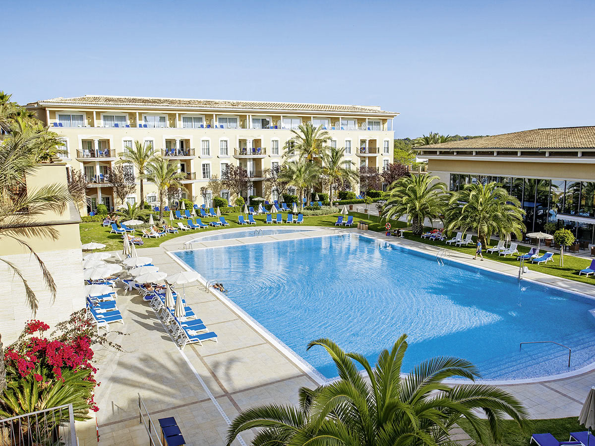 Buche jetzt deinen Traumurlaub im Grupotel Playa de Palma Suites & Spa in  ➝ schon ab 588 €!