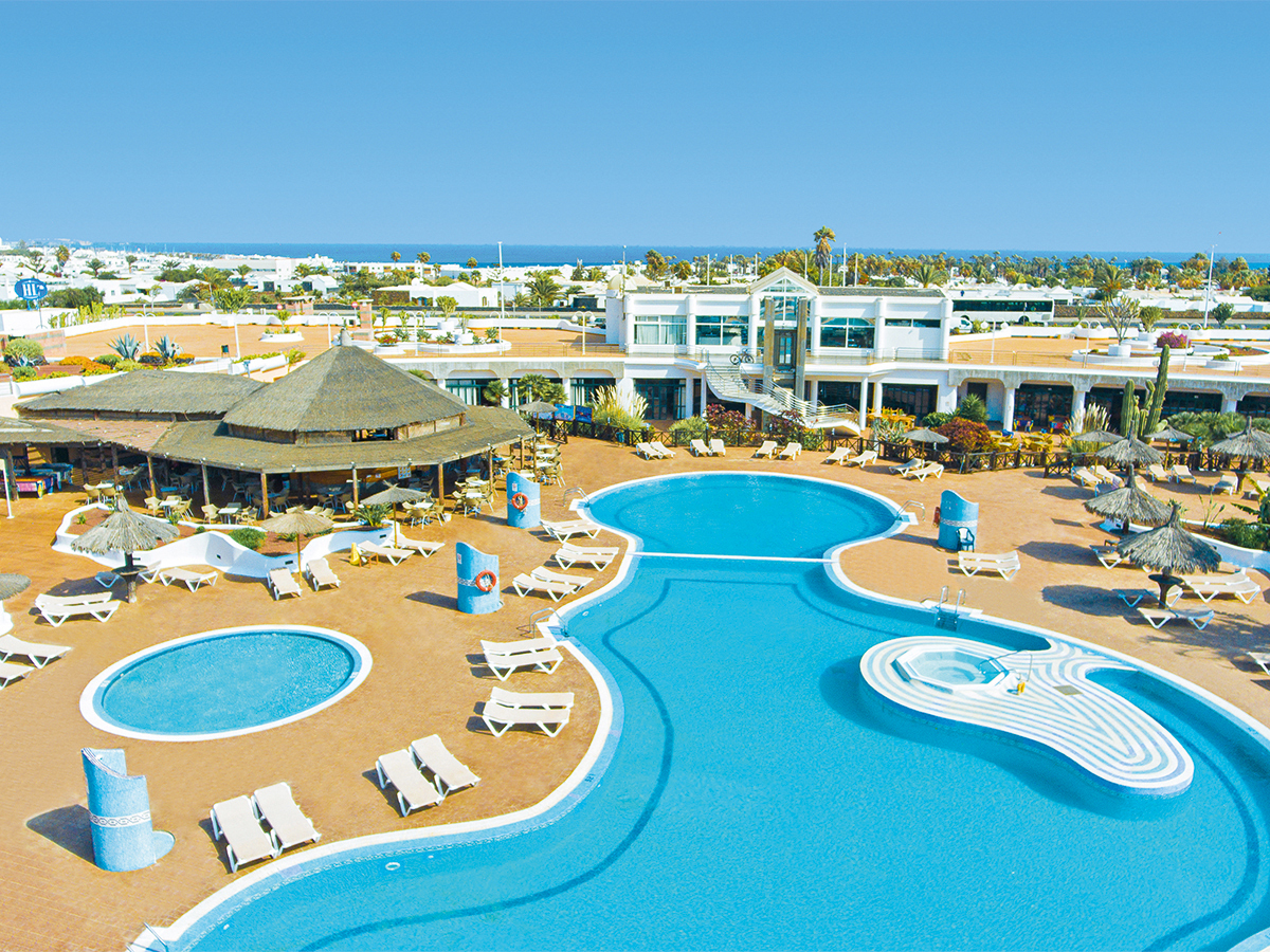 Buche jetzt deinen Traumurlaub im HL ClubPlaya Blanca in  ➝ schon ab 823 €!