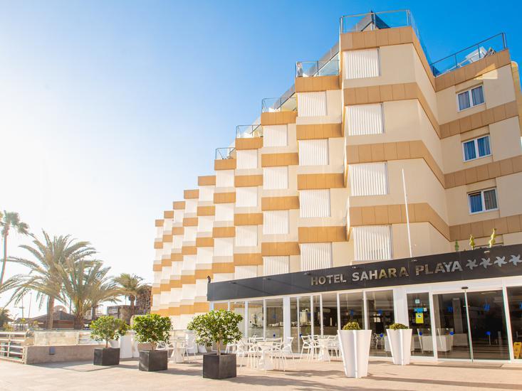 Buche jetzt deinen Traumurlaub im HL Sahara Playa in  ➝ schon ab 1022 €!