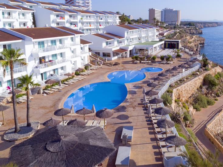Buche jetzt deinen Traumurlaub im HSM Calas Park Apart in  ➝ schon ab 846 €!
