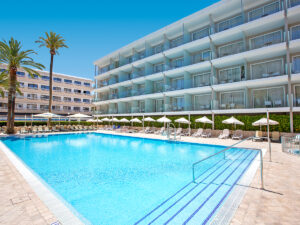 Buche jetzt deinen Traumurlaub im Hipotels Don Juan in  ➝ schon ab 948 €!