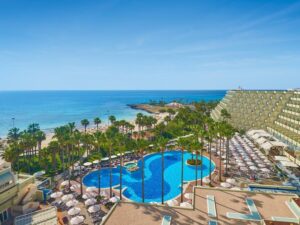 Buche jetzt deinen Traumurlaub im Hipotels Mediterraneo Htl in  ➝ schon ab 1029 €!