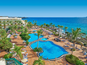 Buche jetzt deinen Traumurlaub im Hipotels Natura Palace in  ➝ schon ab 782 €!