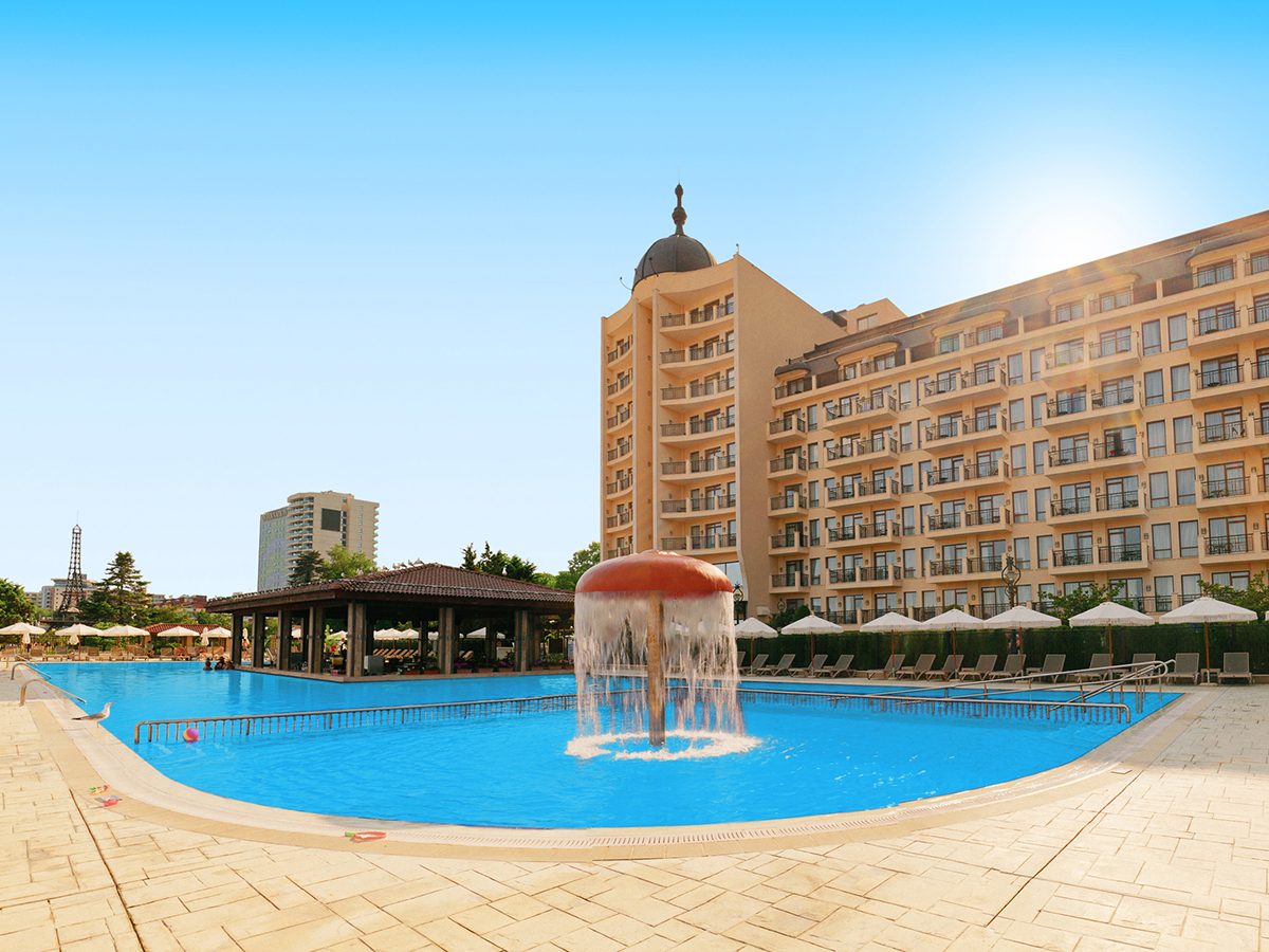 Buche jetzt deinen Traumurlaub im Hotel Admiral in  ➝ schon ab 773 €!