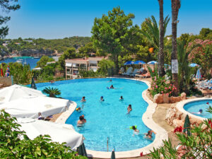 Buche jetzt deinen Traumurlaub im Hotel Apartments Del Rey in  ➝ schon ab 625 €!