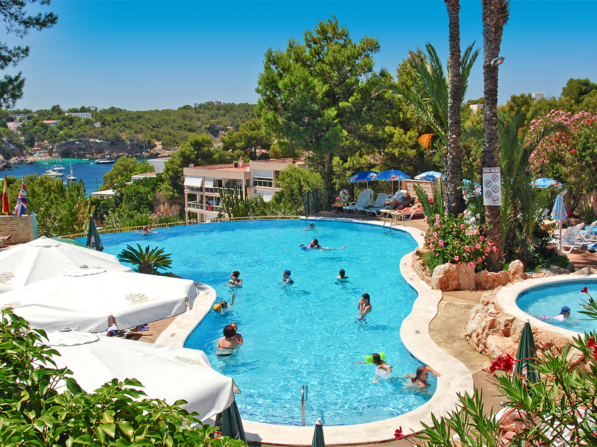 Buche jetzt deinen Traumurlaub im Hotel Apartments Del Rey in  ➝ schon ab 625 €!