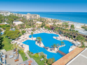 Buche jetzt deinen Traumurlaub im Hotel Aquila Rithymna Beach in  ➝ schon ab 1117 €!