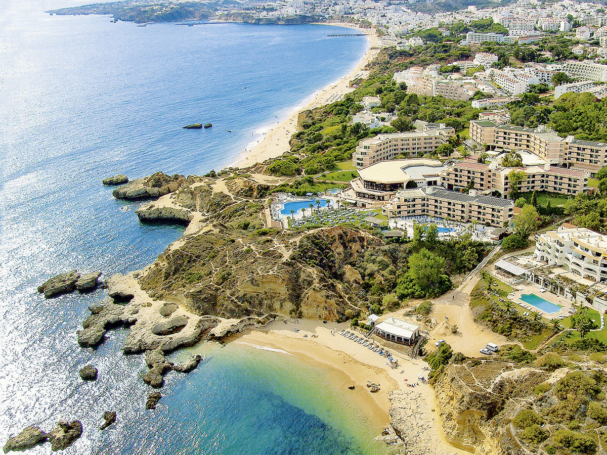 Buche jetzt deinen Traumurlaub im Hotel Auramar Beach Resort in  ➝ schon ab 618 €!