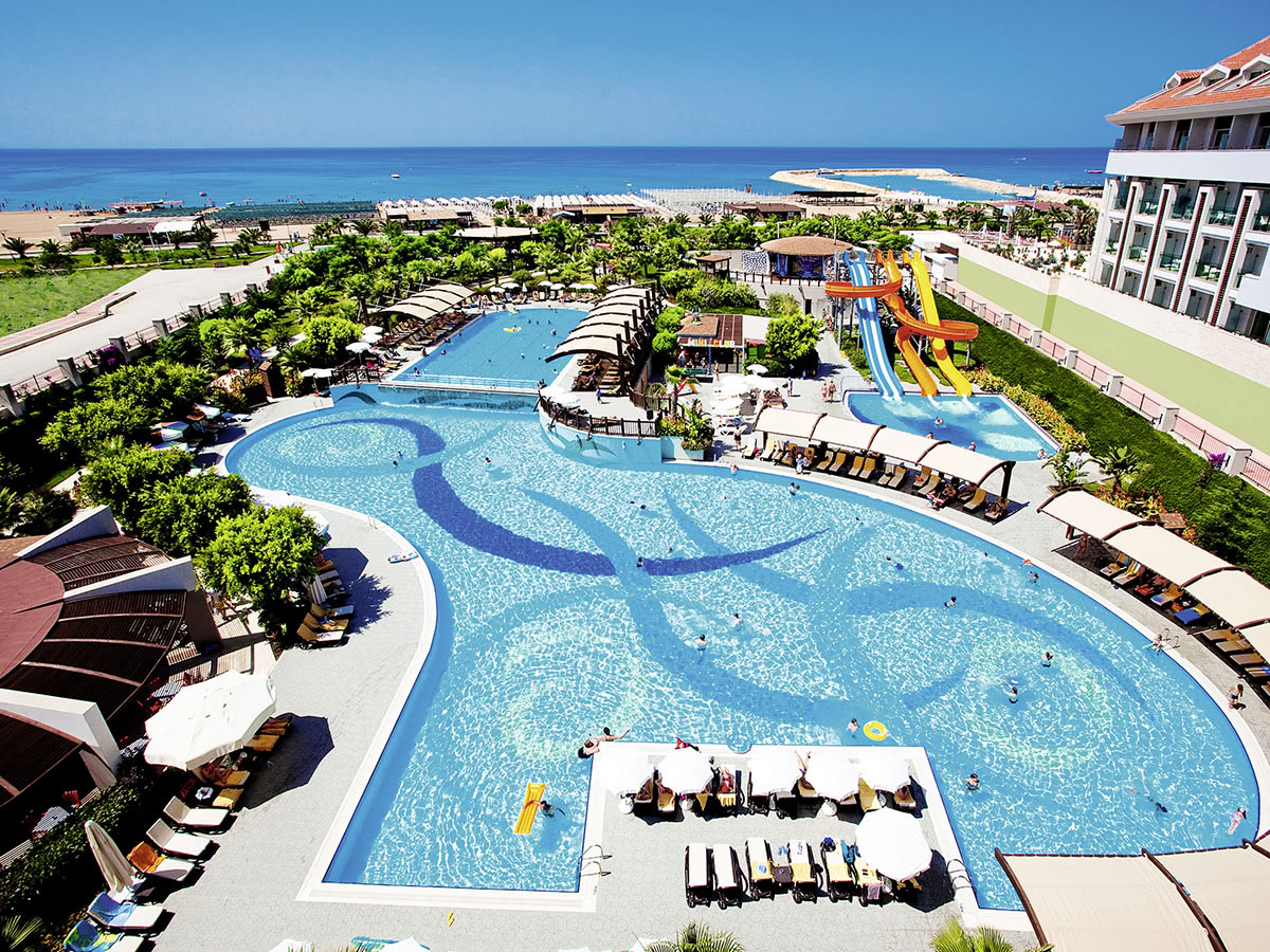 Buche jetzt deinen Traumurlaub im Hotel Aydinbey King's Palace in  ➝ schon ab 549 €!